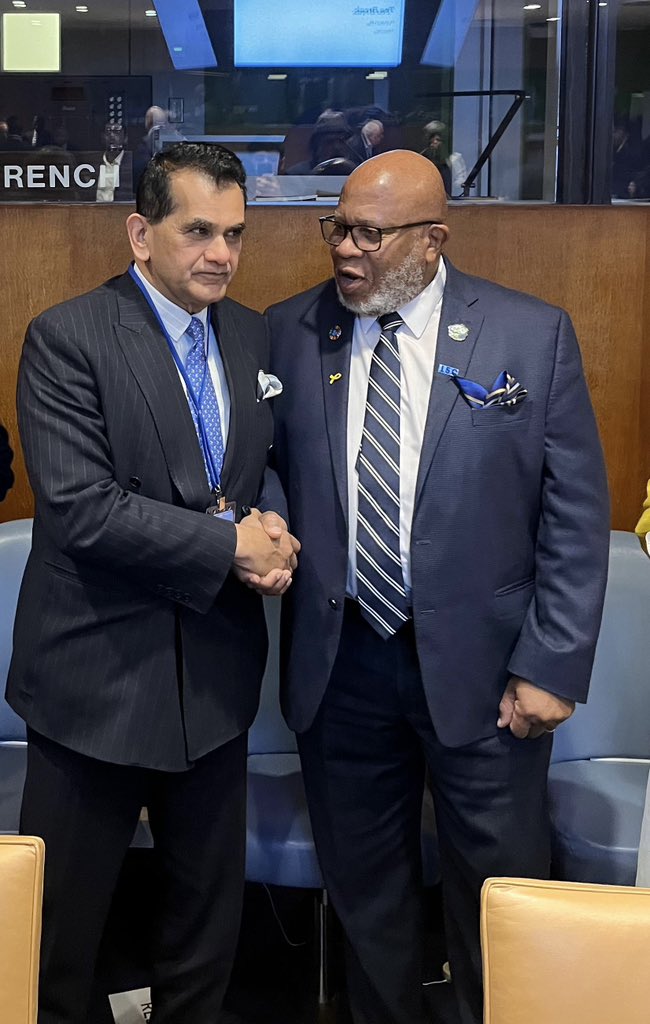 amitabhk87's tweet photo. @StackCitizen can bridge the global digital divide & empower the Global South. By sharing its expertise, India is shaping a digital world order based on collaboration, cooperation and dialogue.
Pleasure to meet and interact with @UN_PGA Dennis Francis at the #CitizenStack conference organised by @IndiaUNNewYork & @RuchiraKamboj.