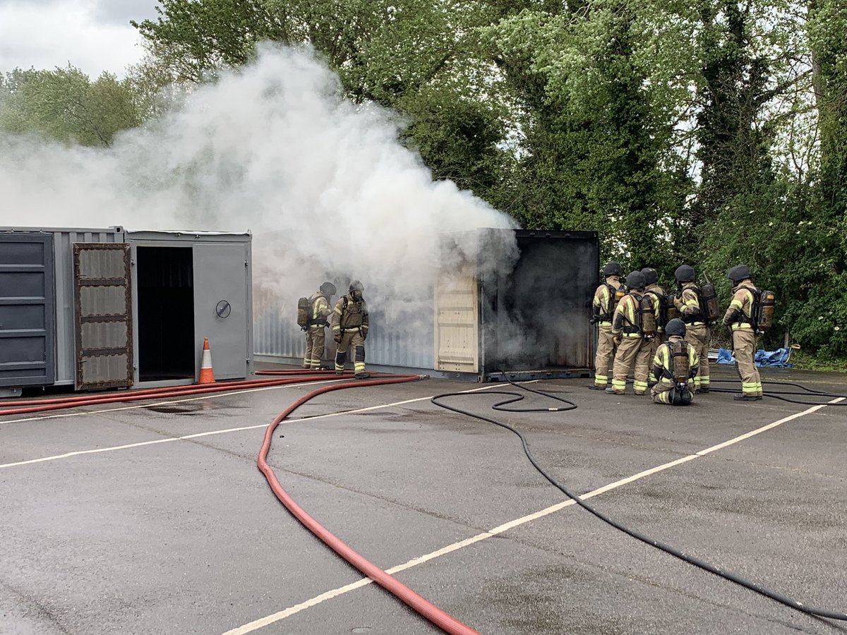 phireflyfire's tweet photo. #CFBT #compartmentfirebehaviour #fire #firefighter #firecover #firetraining #fireservice #firerescue #phirefly #firerescueservice https://t.co/vlSjeIcUzU