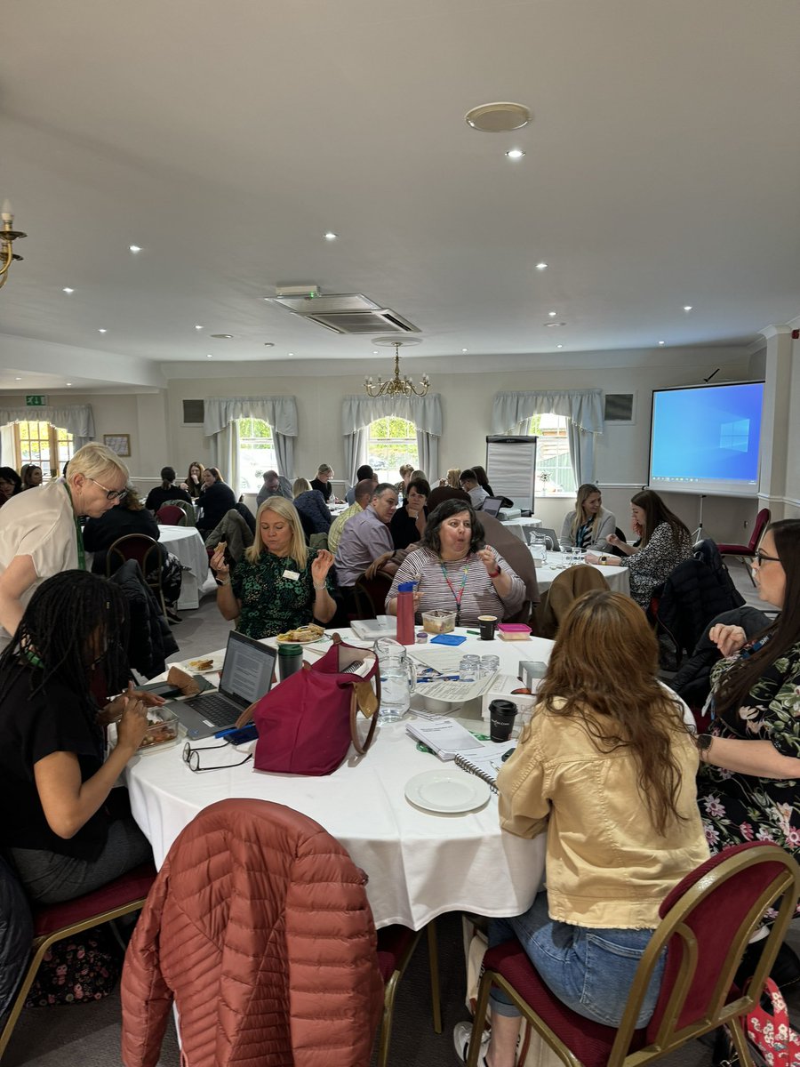 Blackyclawson's tweet photo. Cancer Strategy event today with amazing colleagues from across the whole district #collaboration  .@DosMyht @MidYorkshireNHS @Miss_KeelyR @Chrisevans29 https://t.co/kg78HarGzN