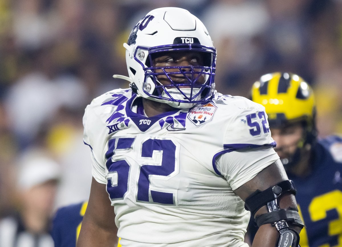 Former TCU DL Damonic Williams has finished his #HookEm OV. He tells me he'll no longer visit Colorado. Will now visit Missouri and LSU and is hoping to have a decision on Wednesday of next week. Loved the family atmosphere of the #Longhorns.