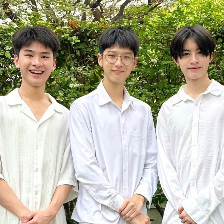 น้องแอคเหลืองคับเฮีย tweet media