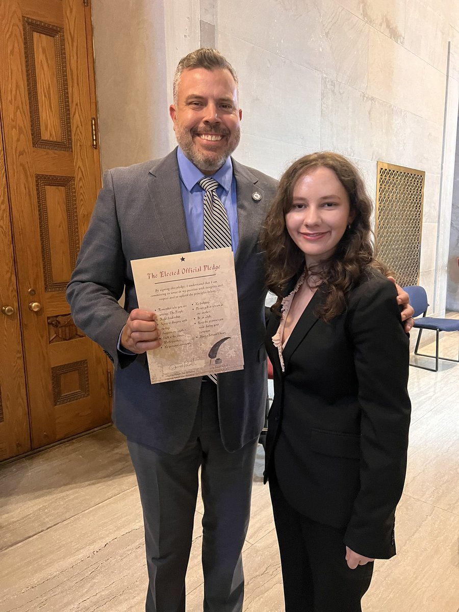 ElectedPledge's tweet photo. @NC5PhilWilliams @BryanStaples @DevinPhotoJ I have been pushing for #civility in #Tennessee in government and politics since 2020! Will @brotherjones_ meet with me to discuss this issue? I tried to meet with him but haven’t heard back.I have met with many about this issue. My generation deserves #civility @candidatepledge https://t.co/BG2D8WlKb7