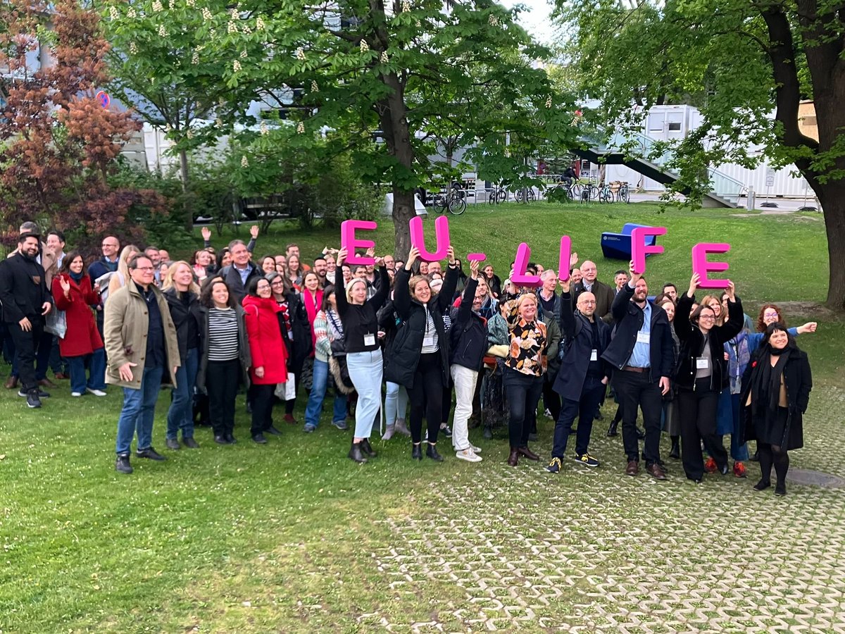 What a memorable and special day! #EULIFE2024 Community Meeting was full of ideas and new projects for the future. A big thanks to our colleagues at @CeMM_News for the impeccable organization and for being such welcoming hosts.

Looking forward to tomorrow's #EULIFEutopiaAI!!!