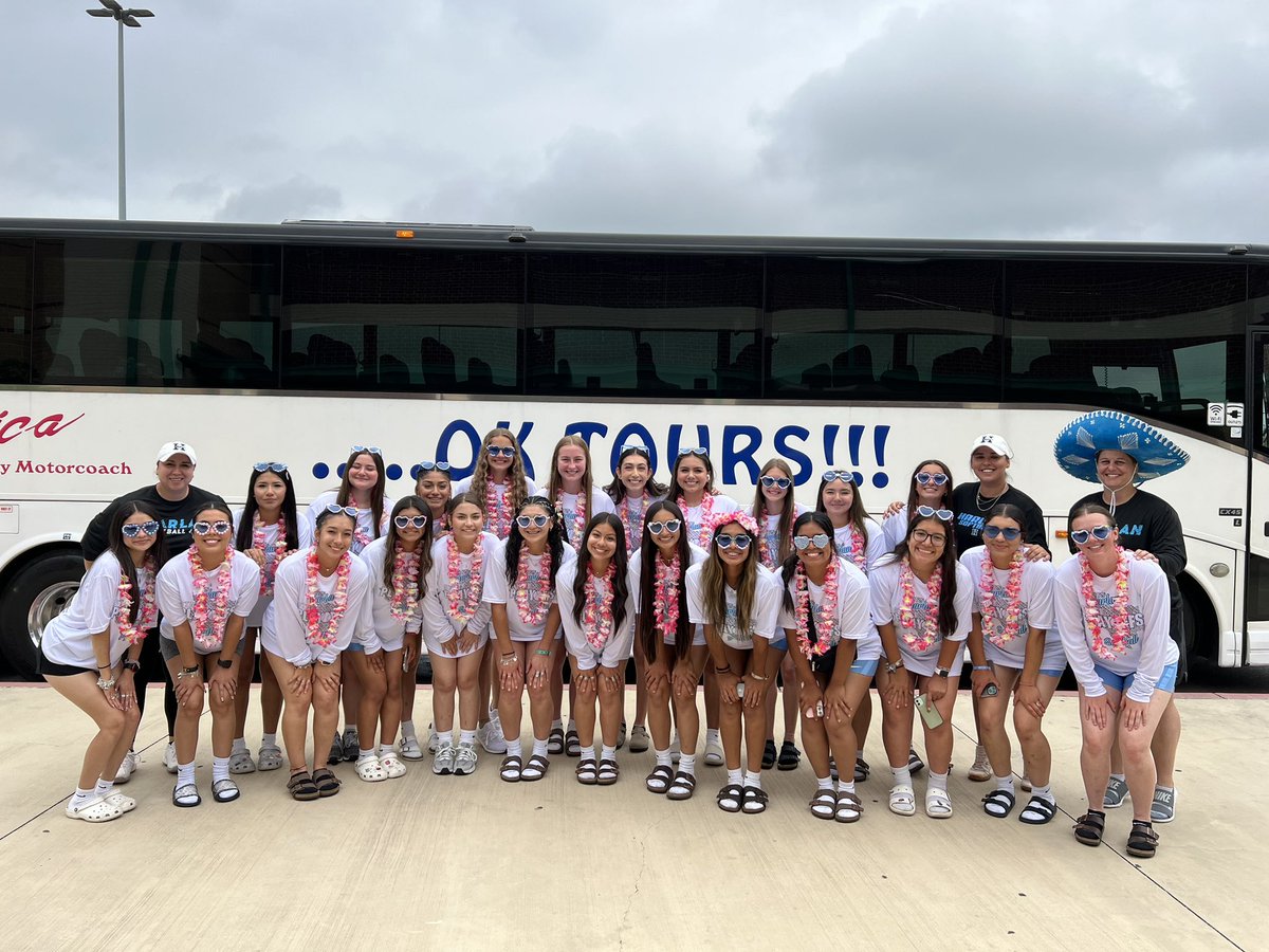 It’s PLAYOFF TIME!! The Hawks are heading to Laredo to take on Laredo Alexander! Shout out to our amazing parents and our Silver Dazzlers for our send off! 🦅 #Pushing4Greatness