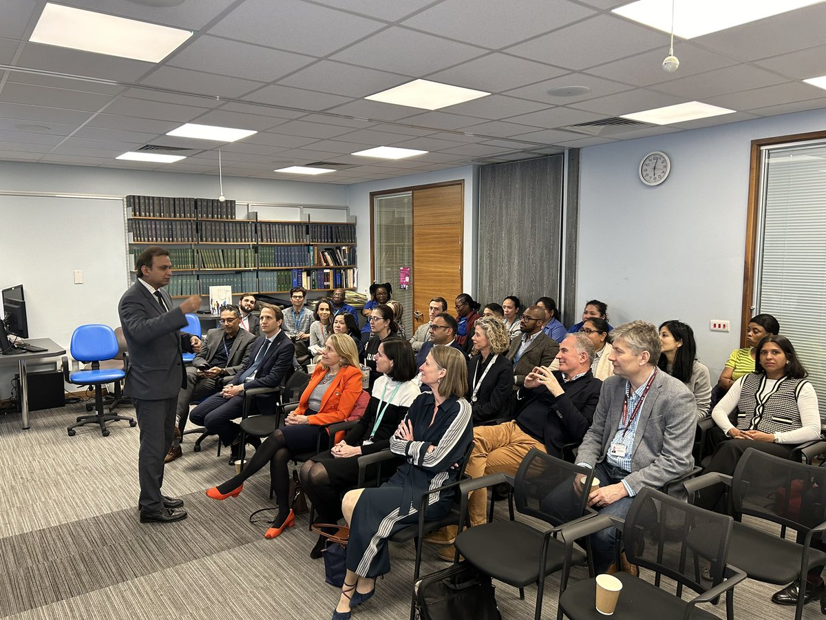 Guy's Urology News (@guysurology) on Twitter photo Wonderful to have @JoCresswell4 as the <a href="/GuysUrology/">Guy's Urology News</a> visiting professor <a href="/GSTTnhs/">Guy's and St Thomas'</a> Lecturing on #nmibc and widening participation <a href="/BAUSurology/">BAUS</a> Wonderful to have @JoCresswell4 as the <a href="/GuysUrology/">Guy's Urology News</a> visiting professor <a href="/GSTTnhs/">Guy's and St Thomas'</a> Lecturing on #nmibc and widening participation <a href="/BAUSurology/">BAUS</a>