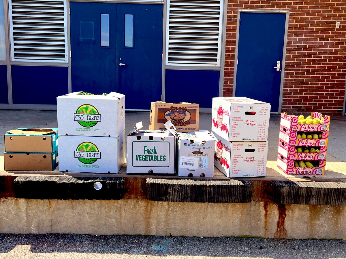 🦋 (@mskrupacsf) on Twitter photo grateful for our partnership at <a href="/LansdowneMS/">Lansdowne Middle</a> with <a href="/HungryHarvest/">Hungry Harvest</a> & supporting our friends at <a href="/LansdowneViking/">Lansdowne High</a> for their april food pantry #communityschools #somoslansdowne 🍎🥭🥬 grateful for our partnership at <a href="/LansdowneMS/">Lansdowne Middle</a> with <a href="/HungryHarvest/">Hungry Harvest</a> & supporting our friends at <a href="/LansdowneViking/">Lansdowne High</a> for their april food pantry #communityschools #somoslansdowne 🍎🥭🥬