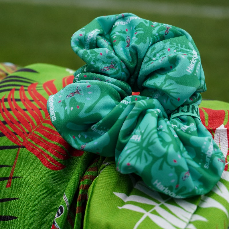 What are those? 🤩

Get your hands on our new Big Summer Kick Off scrunchies! 🍉

Head to shop 1 at The Stoop ahead of the epic @harlequins fixture on Saturday to purchase yours! 🙌

#COYQ #BSKO #ChangingTheGame