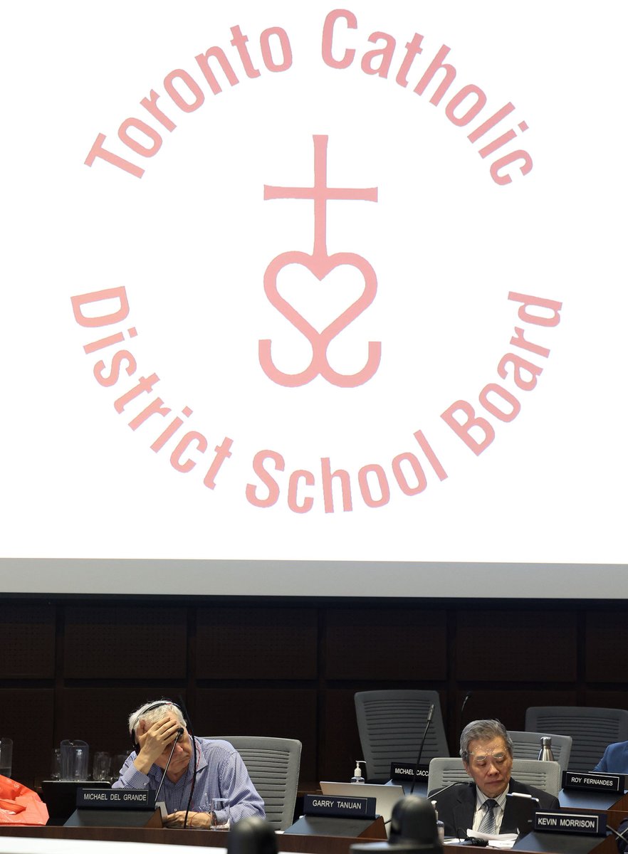 The TCDSB voted down trustee Mike Del Grande's motion to fly the “pro-life” flag outside all Catholic schools during May. Story by @Izzy74 - thestar.com/news/gta/toron…