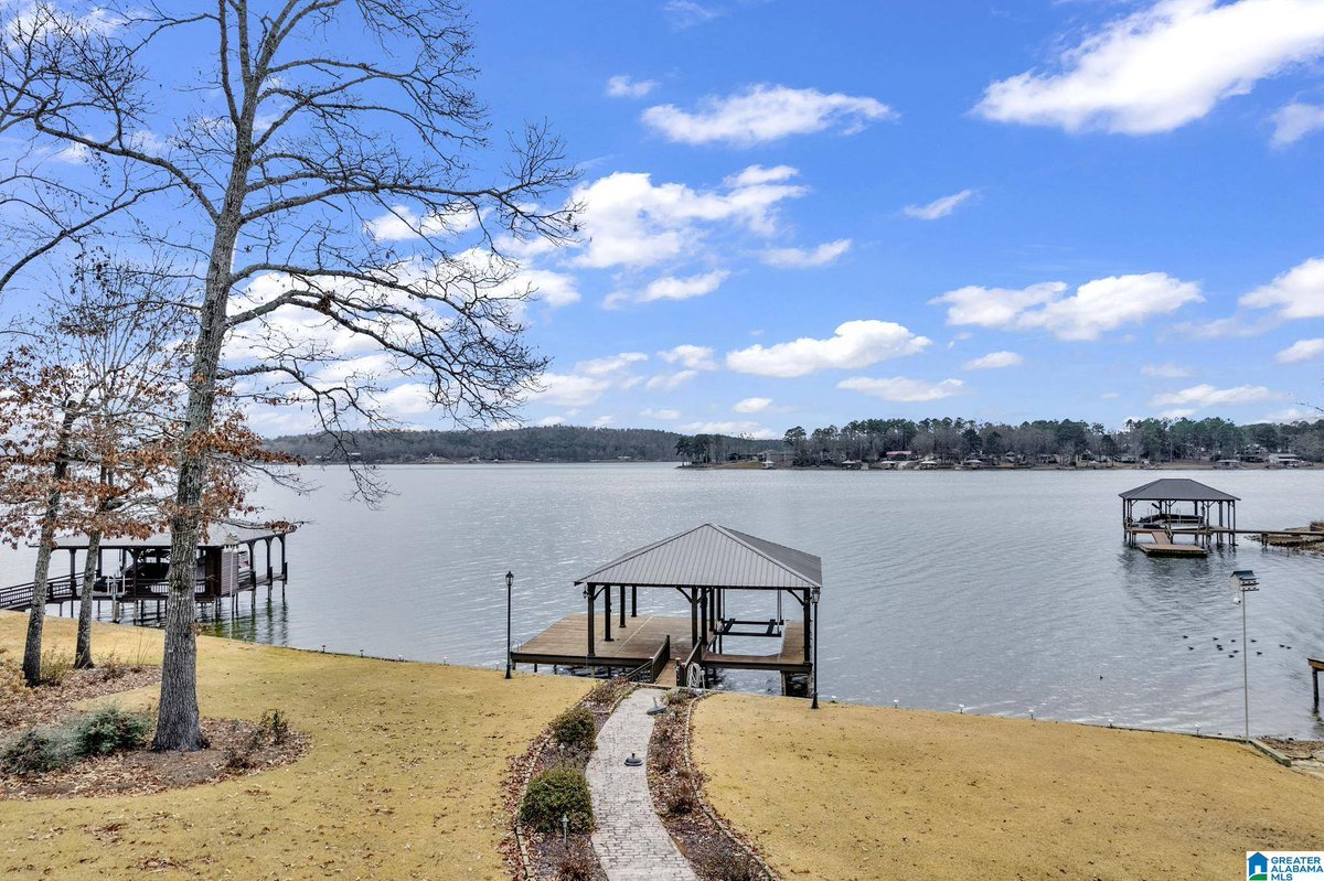 BrandonBridgmon's tweet photo. New Listing Price: $865,000
856 FISHERS WAY, Vincent, AL 35178 is a fantastic property with 6 bedrooms and 4.0 bathrooms.
See more here: https://t.co/JR41wpiofj https://t.co/ugtaRMHAgm