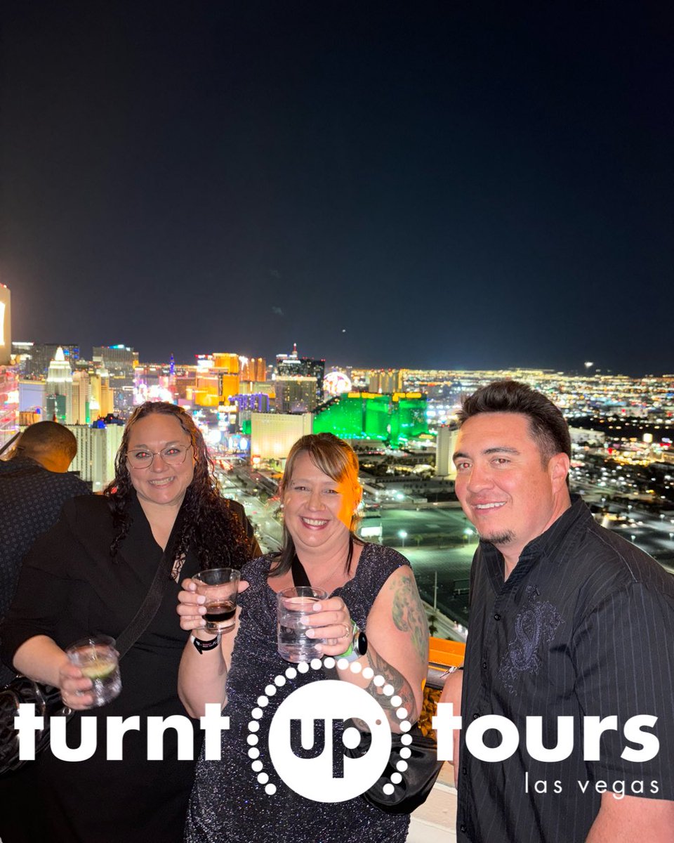 Love this view so much 🌃 

#Thingstodoinlasvegas #lasvegasclubcrawl #lasvegasnightclub #lasvegasdayclub #lasvegaspartybus #partybus #lasvegasprivatetours #vegasguestlist #vegasbatch  #lasvegasscoop #vegasparties #cheapvegas