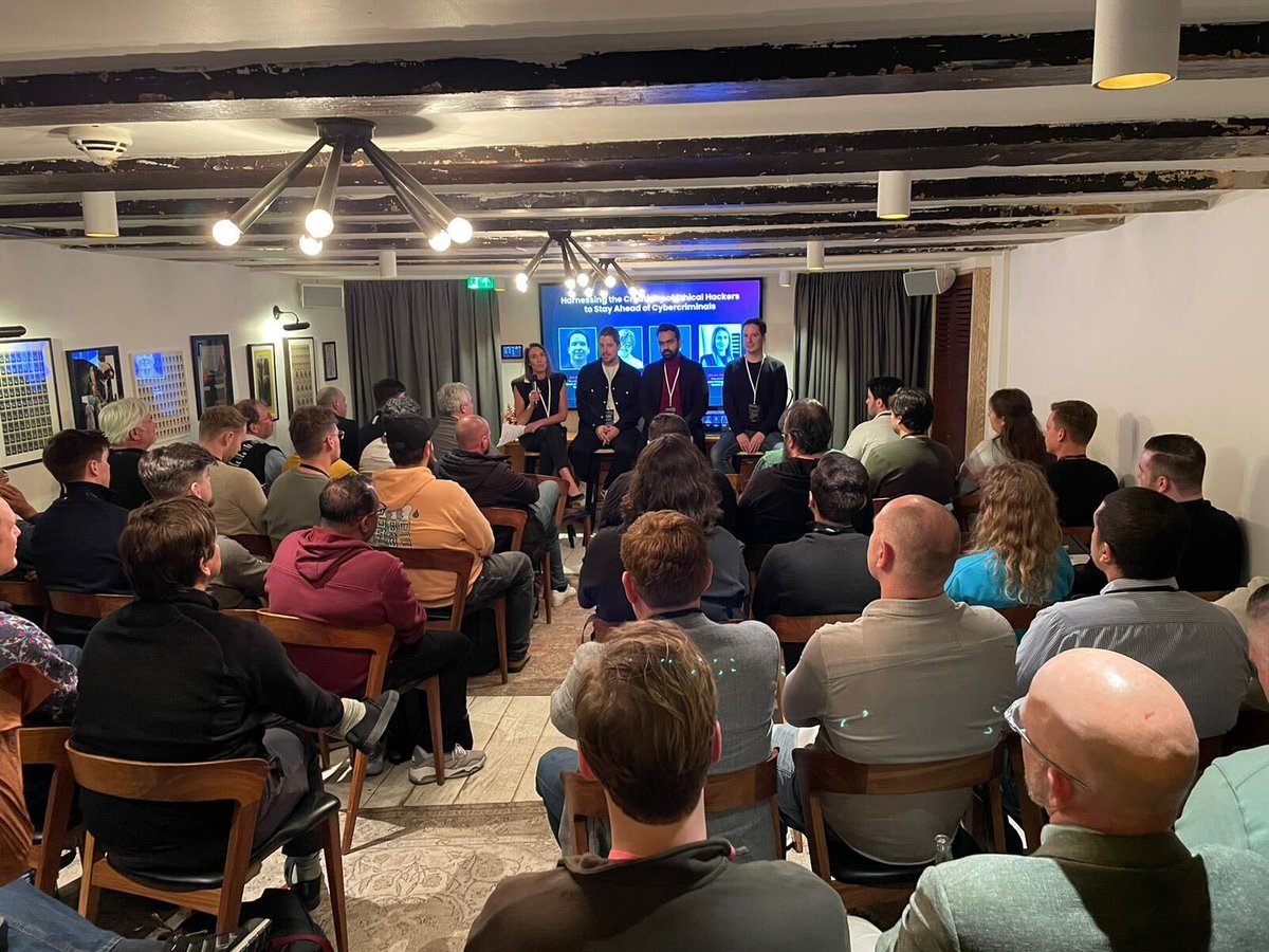 HackerOne tweet media