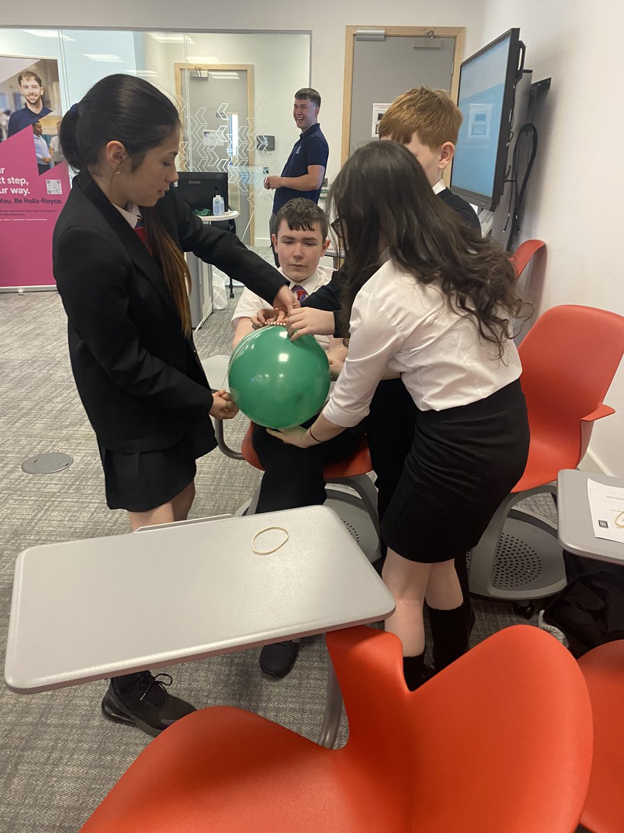 StonelawTechHE's tweet photo. Had a very interesting day at the @smartstems_  event at @uniwestscotland with some of our S1’s who showed great commitment and ambition throughout the day. #collabiskey #SSUWS #STEM https://t.co/WPHu9wqNEX
