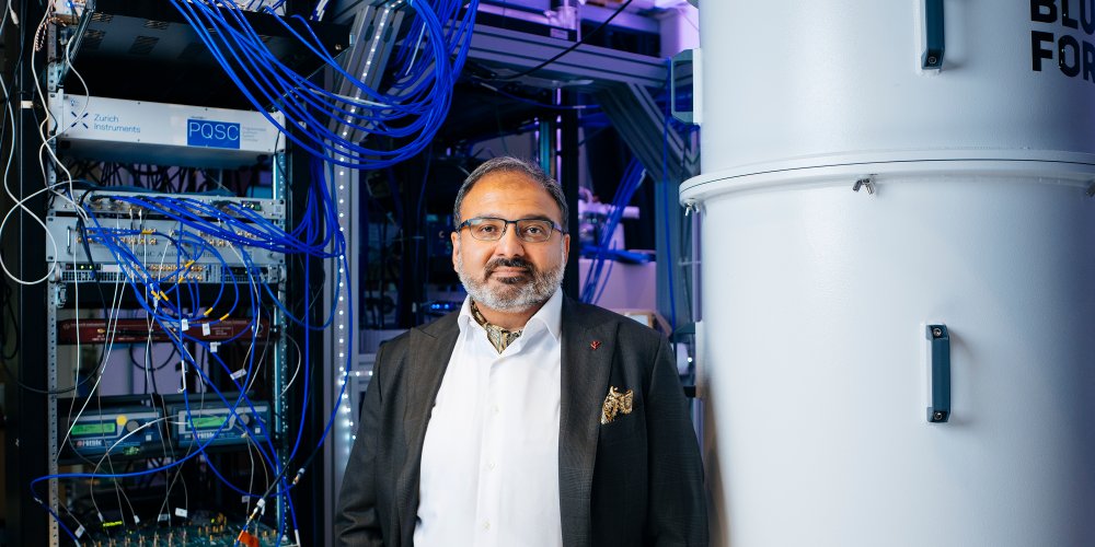 Congrats to Irfan Siddiqi on his election to @americanacad! Siddiqi is the Dir of @BerkeleyLab’s AQT, which develops and operates full-stack #QuantumComputing platforms based on superconducting #qubits. He also heads @UCBerkeley's Physics Dept: bit.ly/AAASIrfan