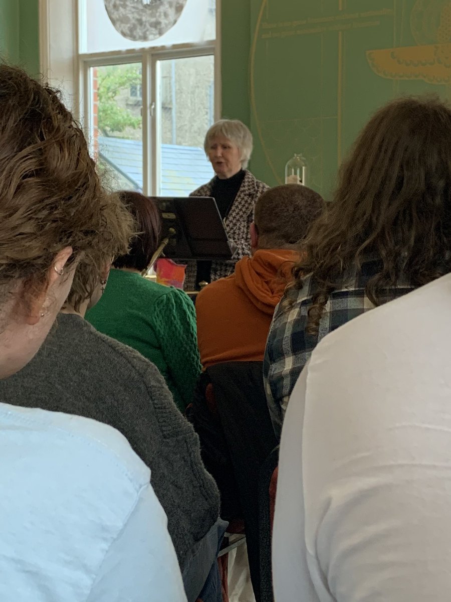 Susan O’Keeffe introduces poetry reading by students from ATU Sligo @atusligo_ie in the Yeats Building Sligo
#PoetryDayIreland