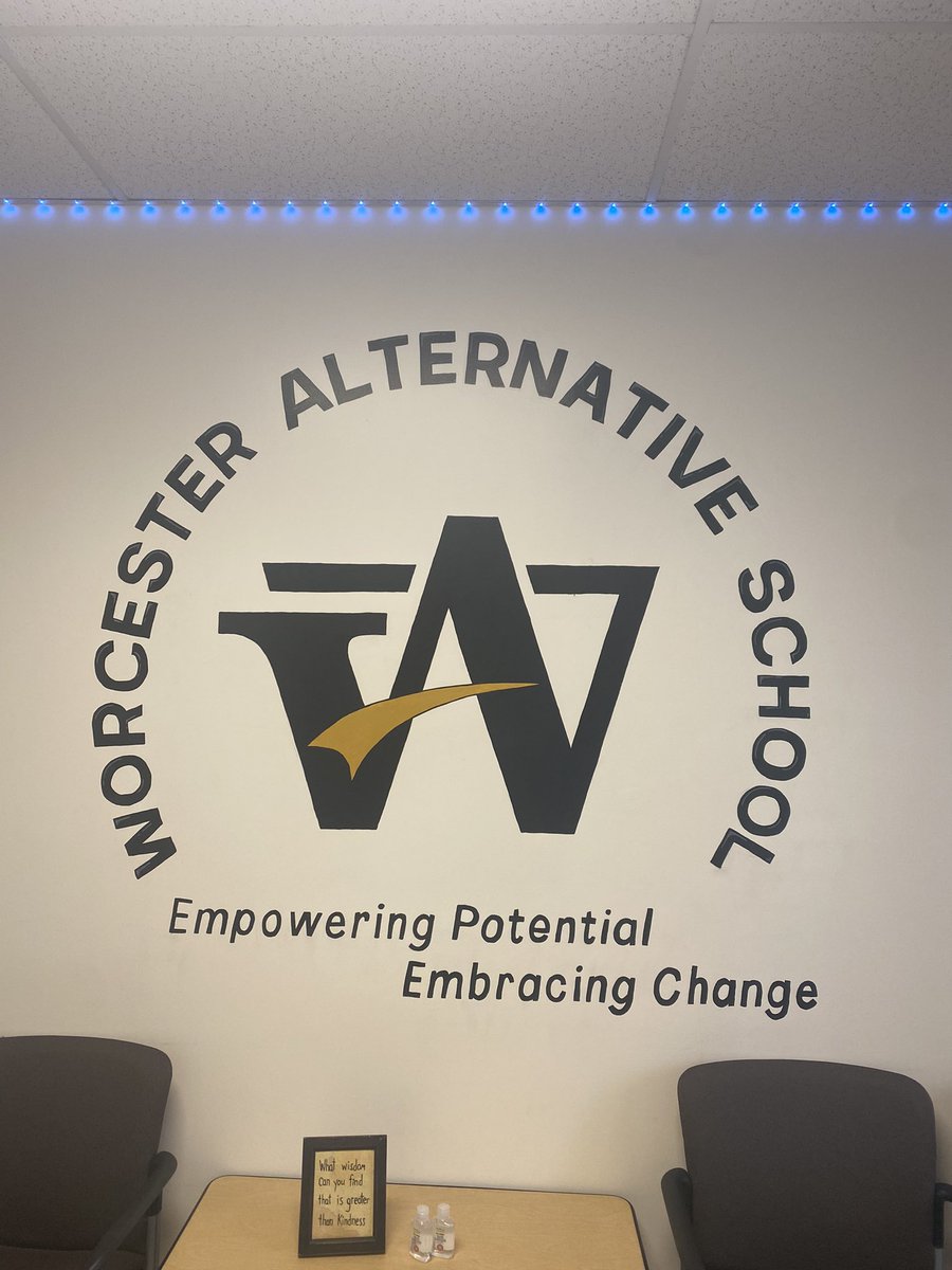 Kicking off more school visits this week. Thank you Quinsigamond ES for your welcoming learning environment and engagement of learners. And Worcester Alt has a new logo, new vision and a personalized approach to learning. #allmeansall @worcesterpublic