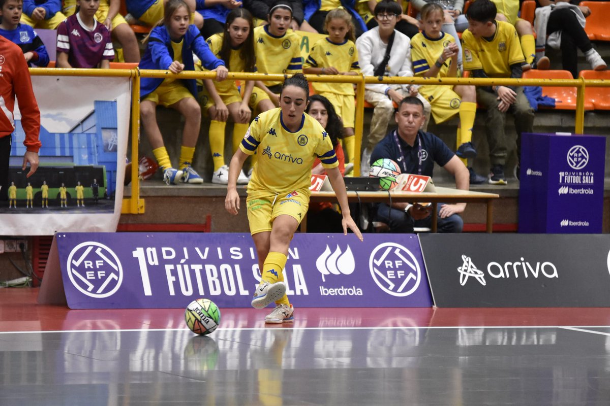 <a href="/Vaneyvienen/">Vane Sotelo</a> renovada!! Nuestra jugadora seguirá unida a nosotros la próxima temporada.

📷<a href="/Pakito_88/">Paquito ✌️</a>
#NuestrasGuerreras #FutsalFemenino #HastaElÚltimoMinuto #Renovación