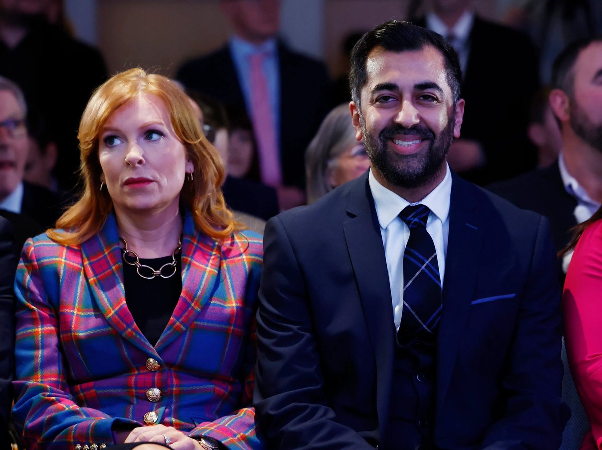 Watching Humza Yousaf, implode over the next few days will be something to behold.  And there will be no small amount of poetic justice if Ash Regan gets to cast the deciding vote! #Scotland #Humza #AshRegan #ScottishGreens