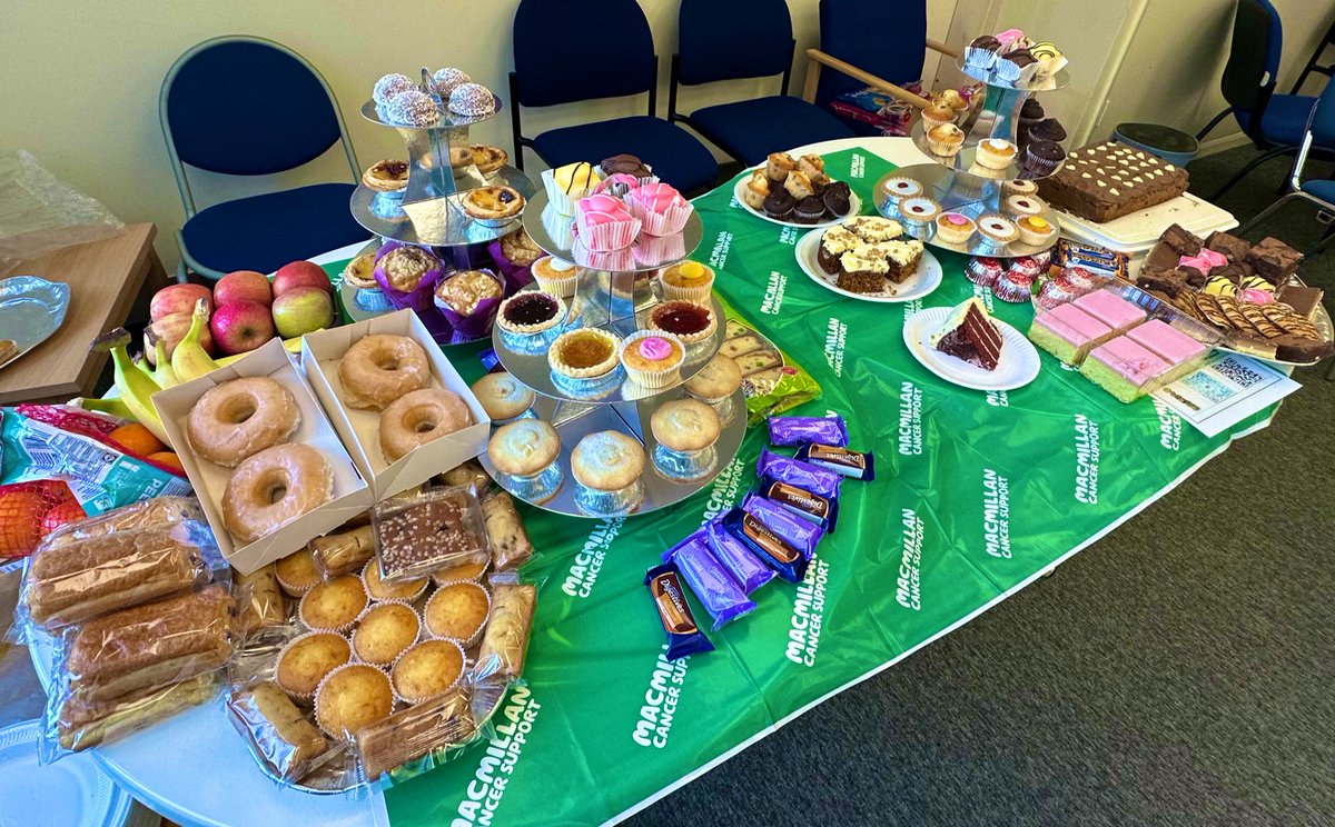I had a cake sale, quiz and little wine raffle at work today to help with my fundraising for @macmillancancer and raised £300!!! 💚 Super generous donations from colleagues as well as local @Tesco and @Wenzelsthebaker 🫶🏻