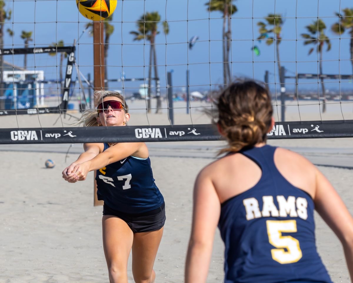 PHOTOS! CREAN LUTHERAN ADVANCES TO SEMIFINALS SATURDAY. ⁦@OCSportsZone⁩ ⁦@creanlutheranhs⁩ ⁦@CLHS_Athletics⁩ ⁦@coachcurtis7⁩ ⁦@FernandoMDonado⁩ ⁦@anthonykuo⁩ ⁦@TimBurtIrvine⁩ STORY ocsportszone.com/photos-top-see…