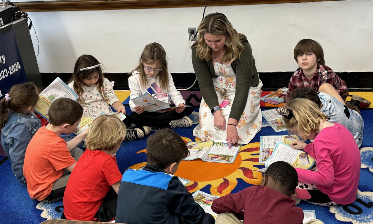Tiffany Fetter (@msfett607) on Twitter photo L👀k at these firsties and how focused they are on their learning !
It’s giving some ✨ Teacher of the Year✨ vibes 😎🥰
<a href="/mrs_zink/">Hunter’Rose Zink</a> <a href="/MrJesseHerbert/">Jesse Herbert</a> <a href="/NavesinkSchool/">Navesink School</a> #NavesinkNews L👀k at these firsties and how focused they are on their learning !
It’s giving some ✨ Teacher of the Year✨ vibes 😎🥰
<a href="/mrs_zink/">Hunter’Rose Zink</a> <a href="/MrJesseHerbert/">Jesse Herbert</a> <a href="/NavesinkSchool/">Navesink School</a> #NavesinkNews