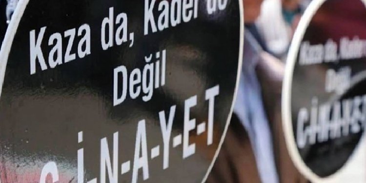 Diyarbakır'da bir villa inşaatında çalışan 43 yaşındaki demir ustası Abdurrahman Ateş, inşaat demirlerinin üzerine düşmesi nedeniyle hayatını kaybetti. İşçilerin sağlığını ve güvenliğini yok sayan sermaye, her gün cinayet işleyerek büyümeye devam ediyor. İşçileri katlederek…