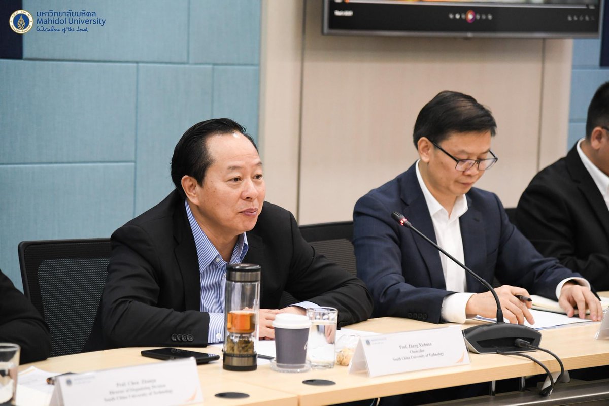 MahidolEG's tweet photo. 25 Apr 2024: Prof. Banchong Mahaisavariya, M.D., President of Mahidol University, welcomed Prof. Zhang Xichun, Chancellor of South China University of Technology and his team. Their visit explored collaboration on academic and research cooperation with Mahidol University https://t.co/l6wgJfO8sv