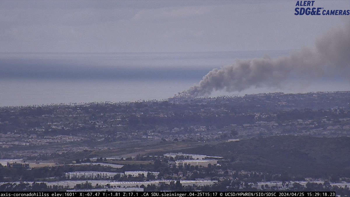 2nd alarm+ fire at Oceanside Pier in San Diego County - IC requesting copters for water drops if available. ops.alertcalifornia.org/cam-console/25…