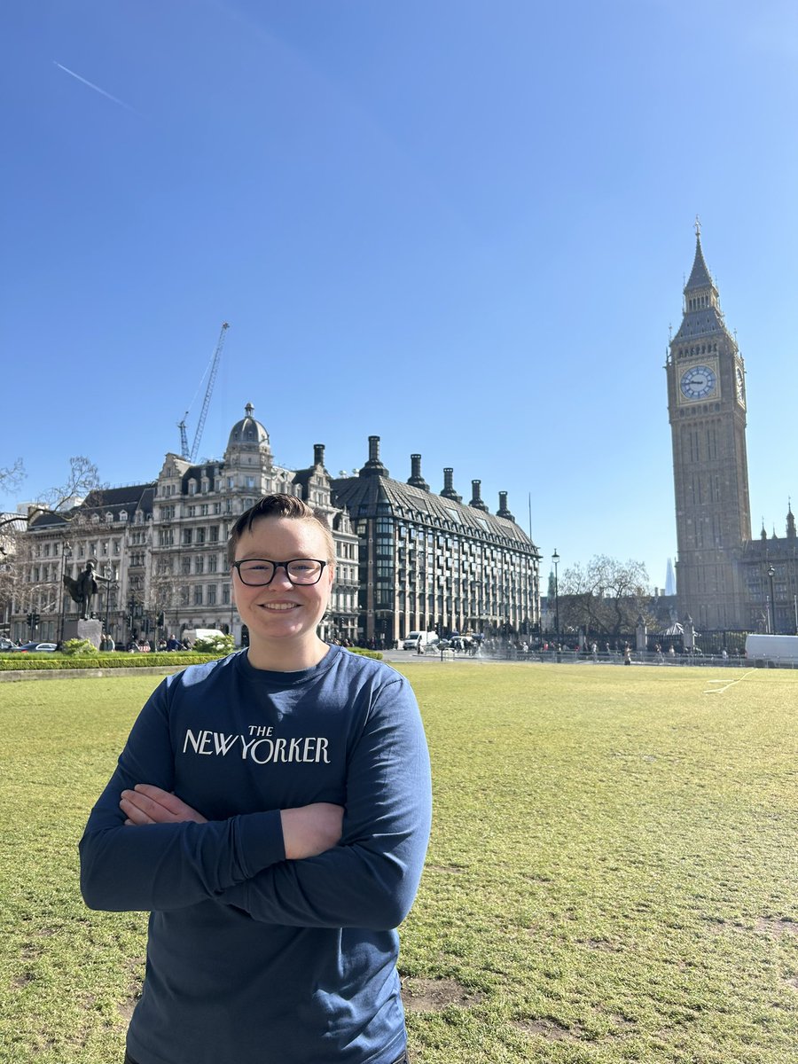 I got to show off my New Yorker gear in London ❤️