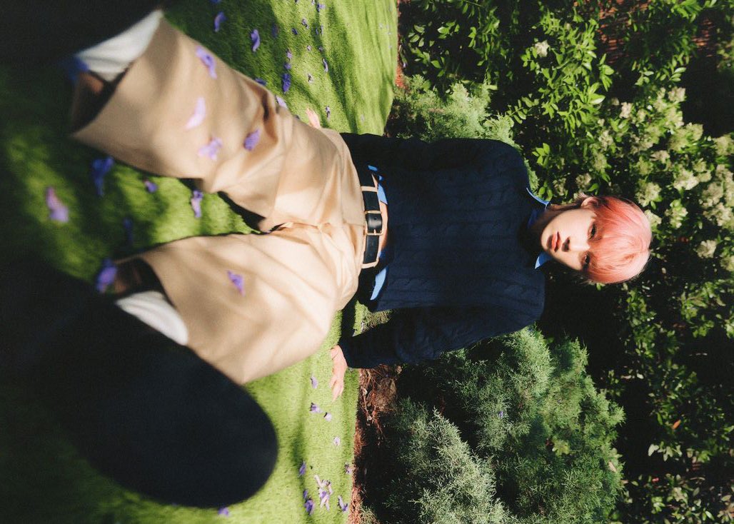 meowmuljju's tweet photo. happy birthday queen of the garden of eden https://t.co/bPzC0UjY6R