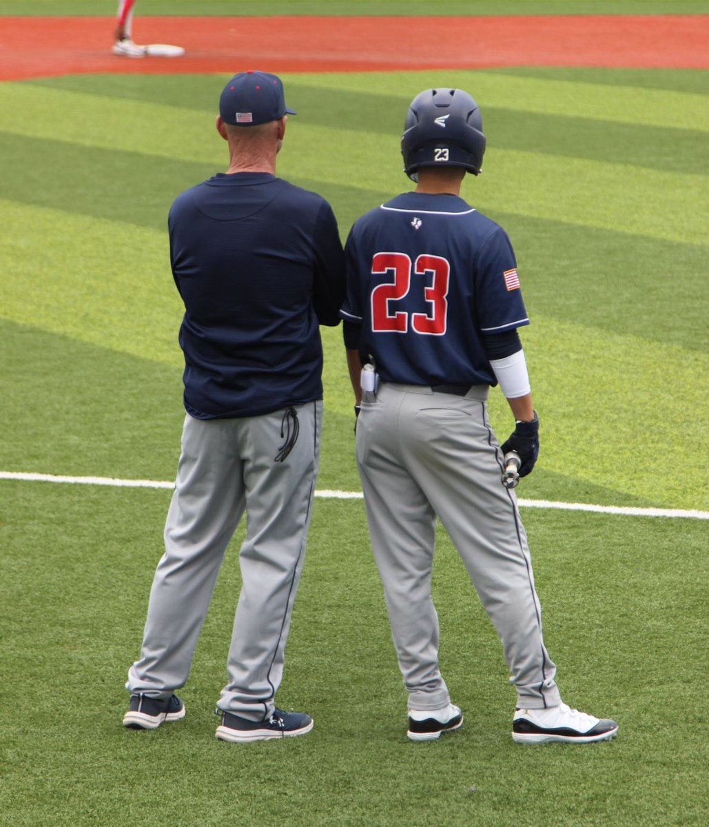 Happy birthday to @ManvelBaseball own @CoachRoberts25 thanks for everything we all appreciate you!