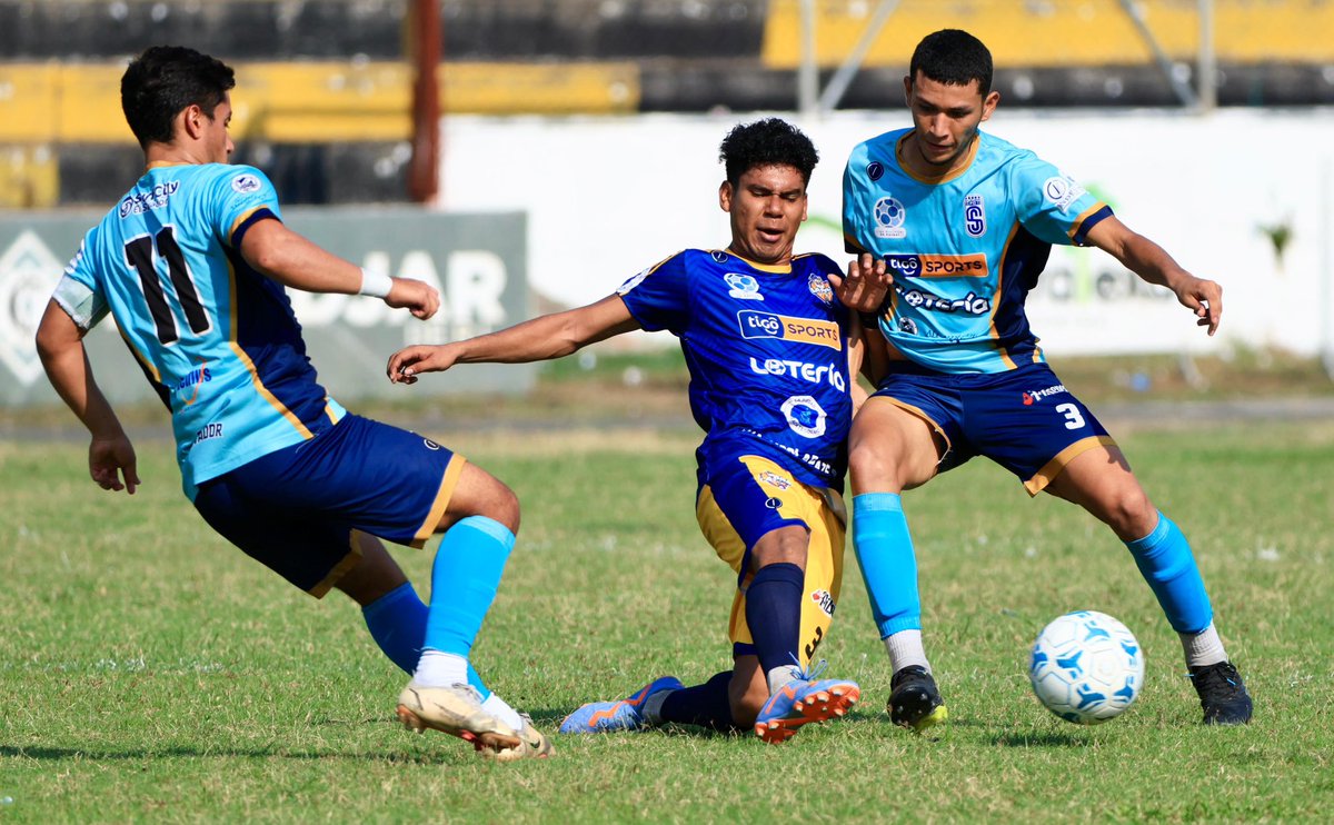 ➟ 𝙁𝙄𝙉𝘼𝙇. ⏱

@LaPazFCZ 1️⃣-7️⃣ @SanSalvador_FC 

#SomosLaLigaNacionalDeFútbol