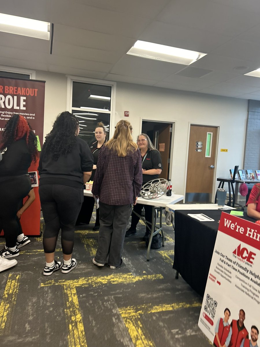 Thank you to everyone who attended our Job and Resource fair today. We couldn’t have done it without our hardworking students and support from SMW.