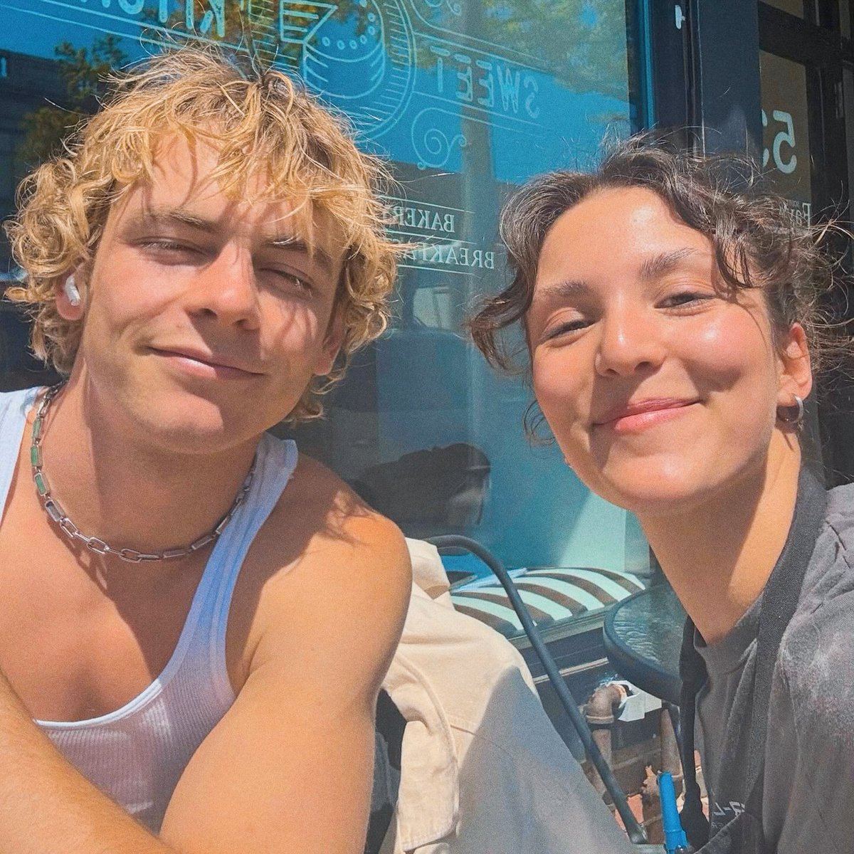 📸 Ross with a fan today in Montclair, New Jersey.