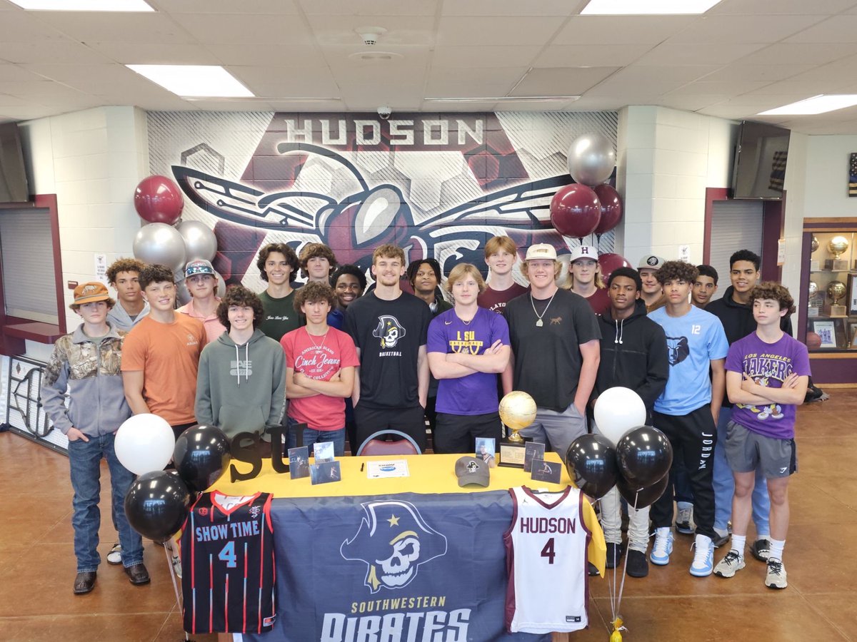 Cameron Holcomb tweet media