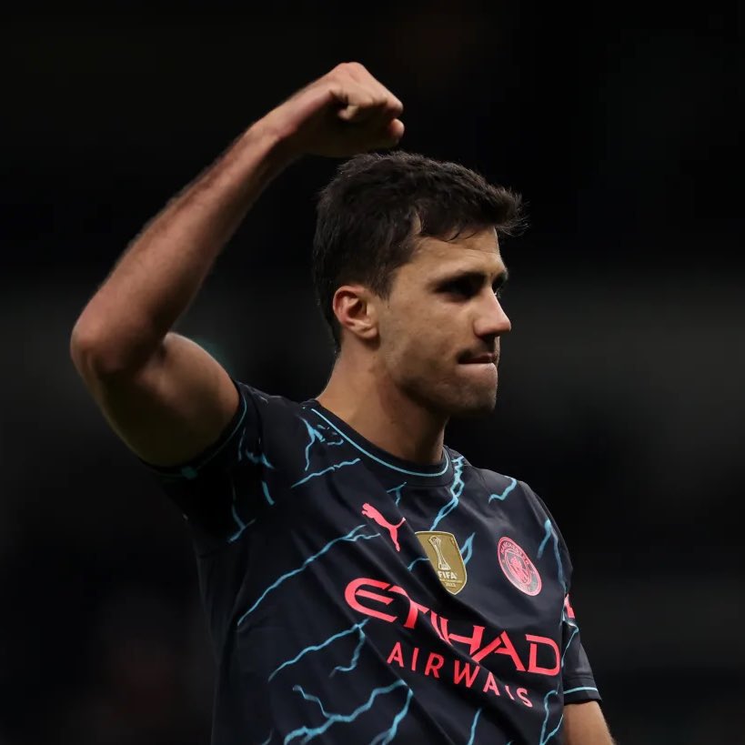 🚨 Rodri is now unbeaten in his last 6️⃣9️⃣ matches in all competitions, the most ever for a player in Premier League history!  

WWWDDWWWWWWWWWDWWWWDWWWDWWWWWWWWWWWWWWWDDWDWWWWWWWWWWDWWWWDWDWWDDWW