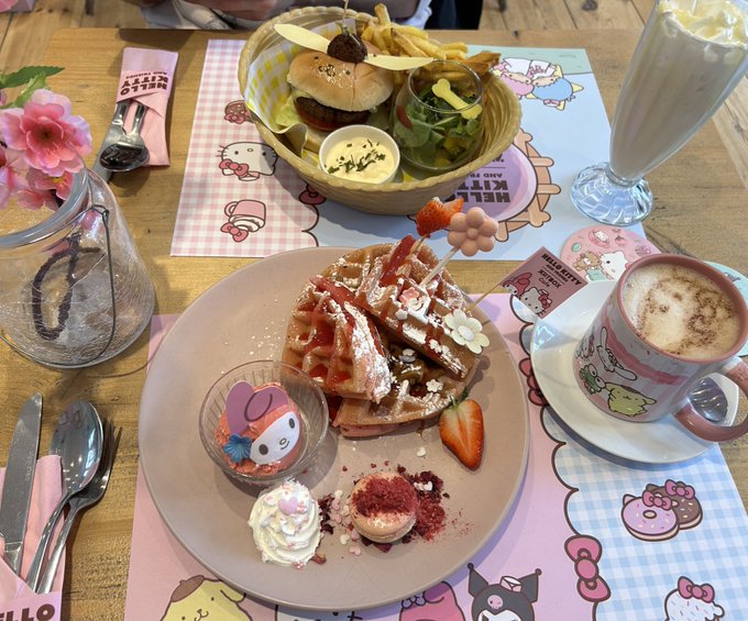 I ate melody today https://t.co/AoNZoC9Ff0