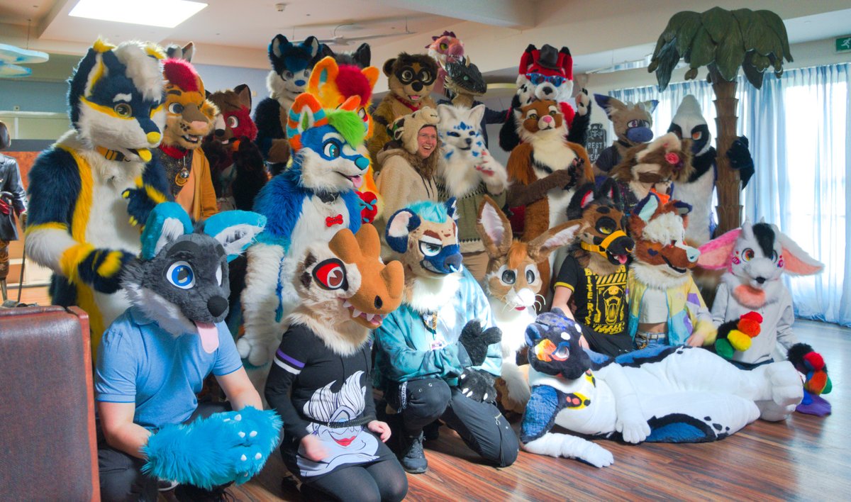 Surrounded by so much fluff! That really makes #FursuitFriday the best stuff! 📸 @_yoast_s #Furry #Fursuit #FurryFandom #FuzzbuttEvent