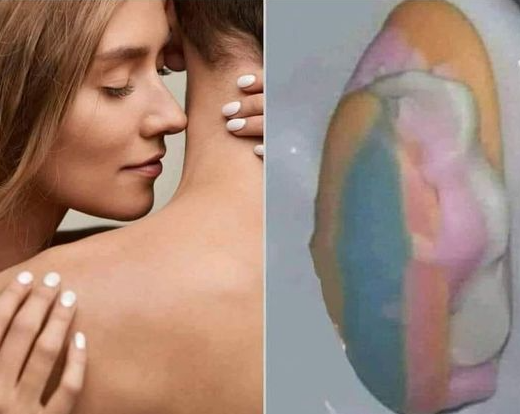 -Ay amor, que rico oles, que jabón usas?
-