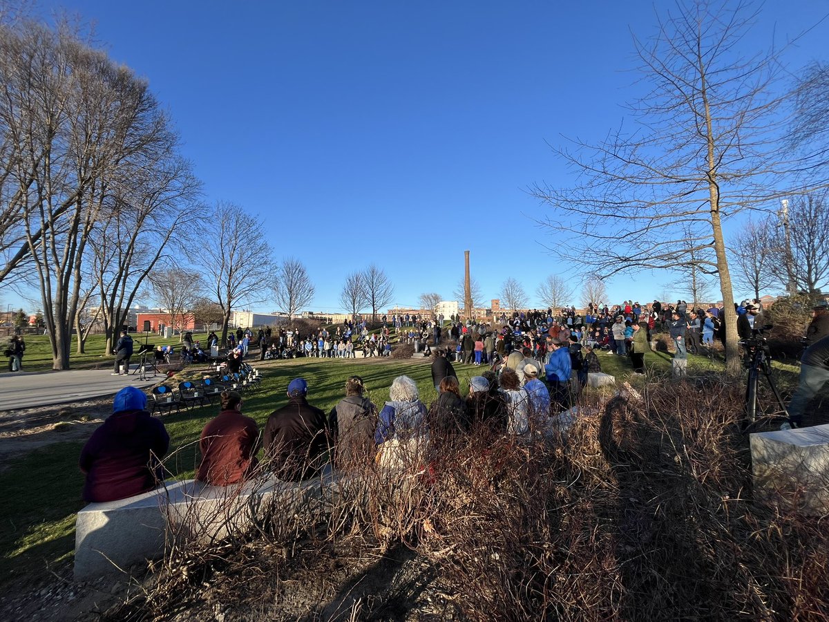 Alex Haskell (@alexhaskelltv) on Twitter photo RIGHT NOW: community members are gathering to commemorate the sixth month anniversary of the Lewiston shootings.
I’ll have a recap of tonight’s event at 11.
<a href="/newscentermaine/">NEWS CENTER Maine</a> RIGHT NOW: community members are gathering to commemorate the sixth month anniversary of the Lewiston shootings.
I’ll have a recap of tonight’s event at 11.
<a href="/newscentermaine/">NEWS CENTER Maine</a>