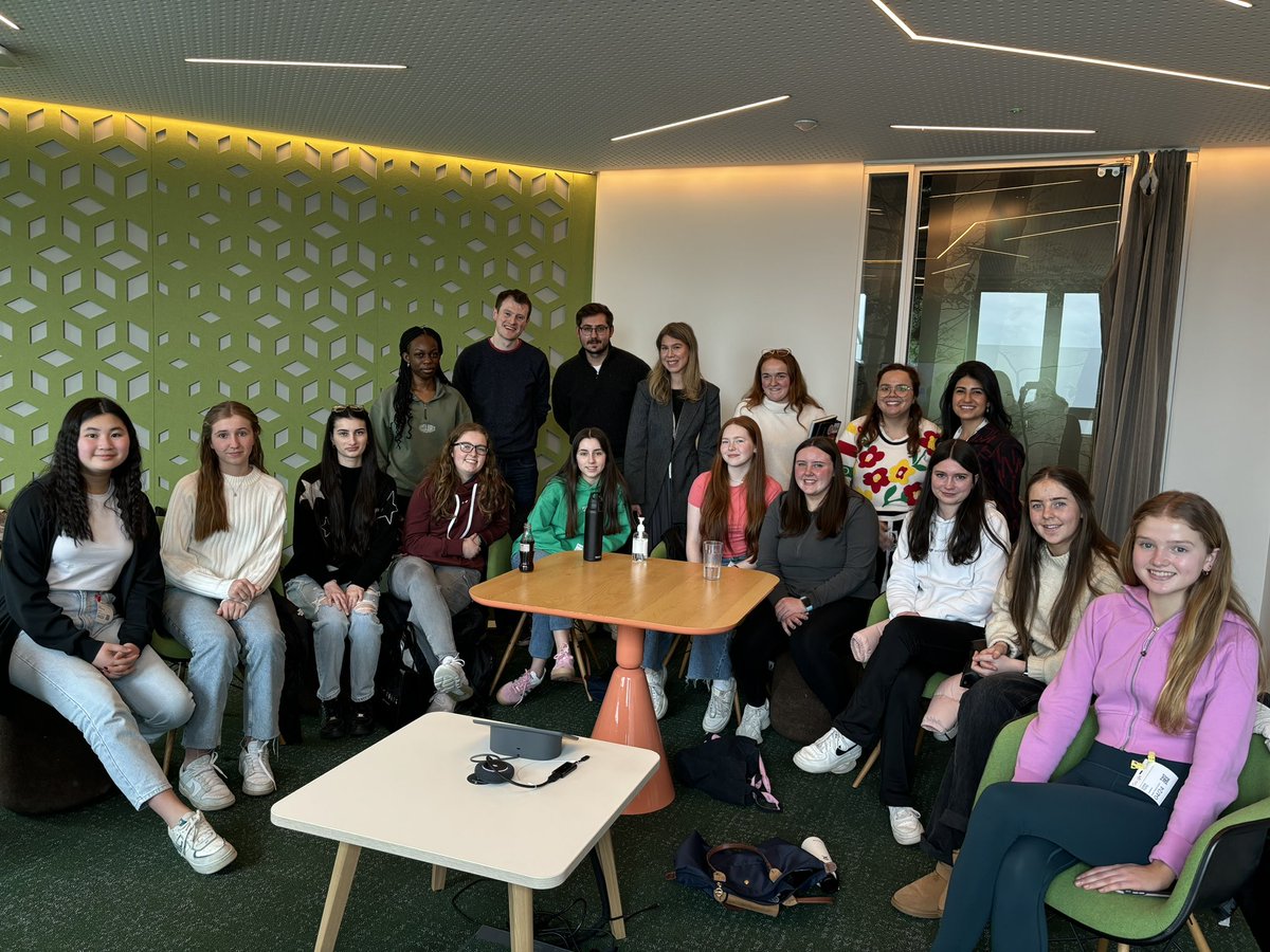 stvdundalk's tweet image. 11 of our lucky TY students had the amazing opportunity of completing work experience this week in @Google Dublin!  They have been so inspired by the various Googlers they have met on the @GoogleCloud_UKI team! #google #googlers #googlementors #tyworkexperience #STEM #girlsinstem