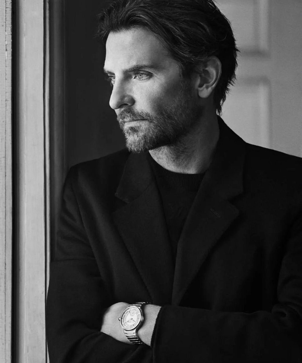 StarcoVision's tweet photo. Cause of death:  Bradley Cooper doing advertisings https://t.co/BOIRjlv9CZ