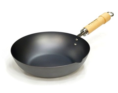 busa56m's tweet photo. ずっと気になってた鉄製のフライパン🍳
フライパン専門店『鐡兎堂』が京都にオープンしたと聞き、早速買いに行った〜🤩
自分の誕生日に開封して育てる予定🤭
https://t.co/ukXesm5pad
#鐡兎堂
#riverlight https://t.co/mhVmVcN71j