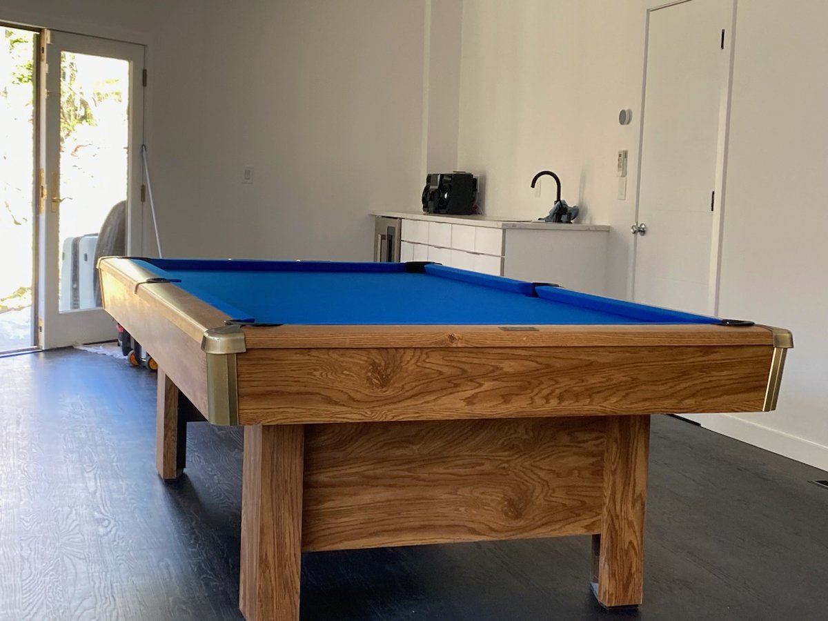 Brunswick Bristol setup and new cloth 👍🎱
A-Team Pool Table Services
Call us at: (201) 538-5428

#pooltableservices #pooltable #billiards #billiardservice #billiardtable #pooltablemove #pooltablerepair #pooltablerefelting #refelt #pooltablemoving #billiardshop #8ball #9ball #nj