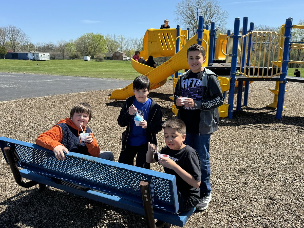 Thank you to our CCS PTO and My Flavor It Place for our 5th grade treat today.  They loved it! <a href="/CottonCS118/">Cotton Creek School</a> @d118life @ccs118life <a href="/MyFlavorItPlace/">My Flavor It! Place</a>