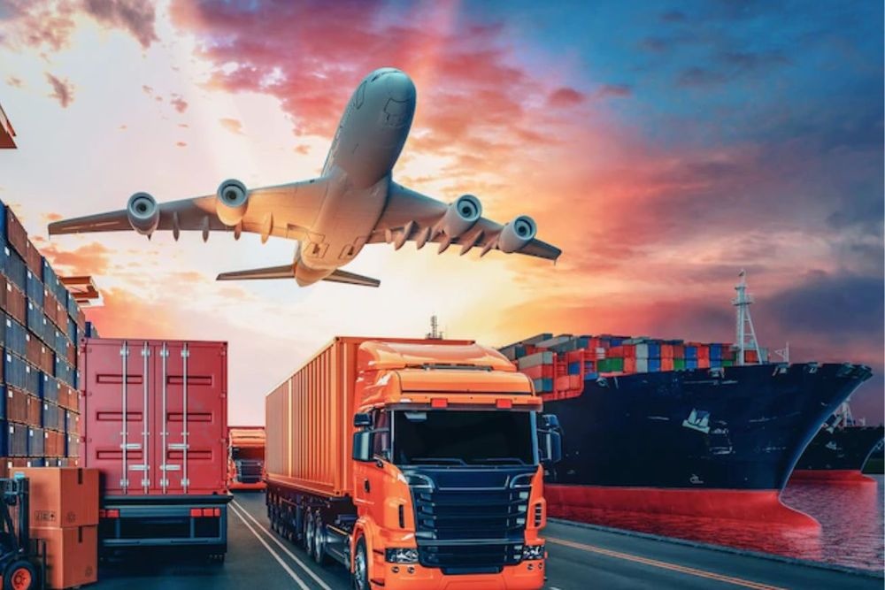 📦✈️ Need Packing and Shipping Solutions? Look No Further! ✈️📦 Whether you're sending packages across town or around the world. #Spectrum_Imaging_Center SPECTRUM IMAGING CENTER