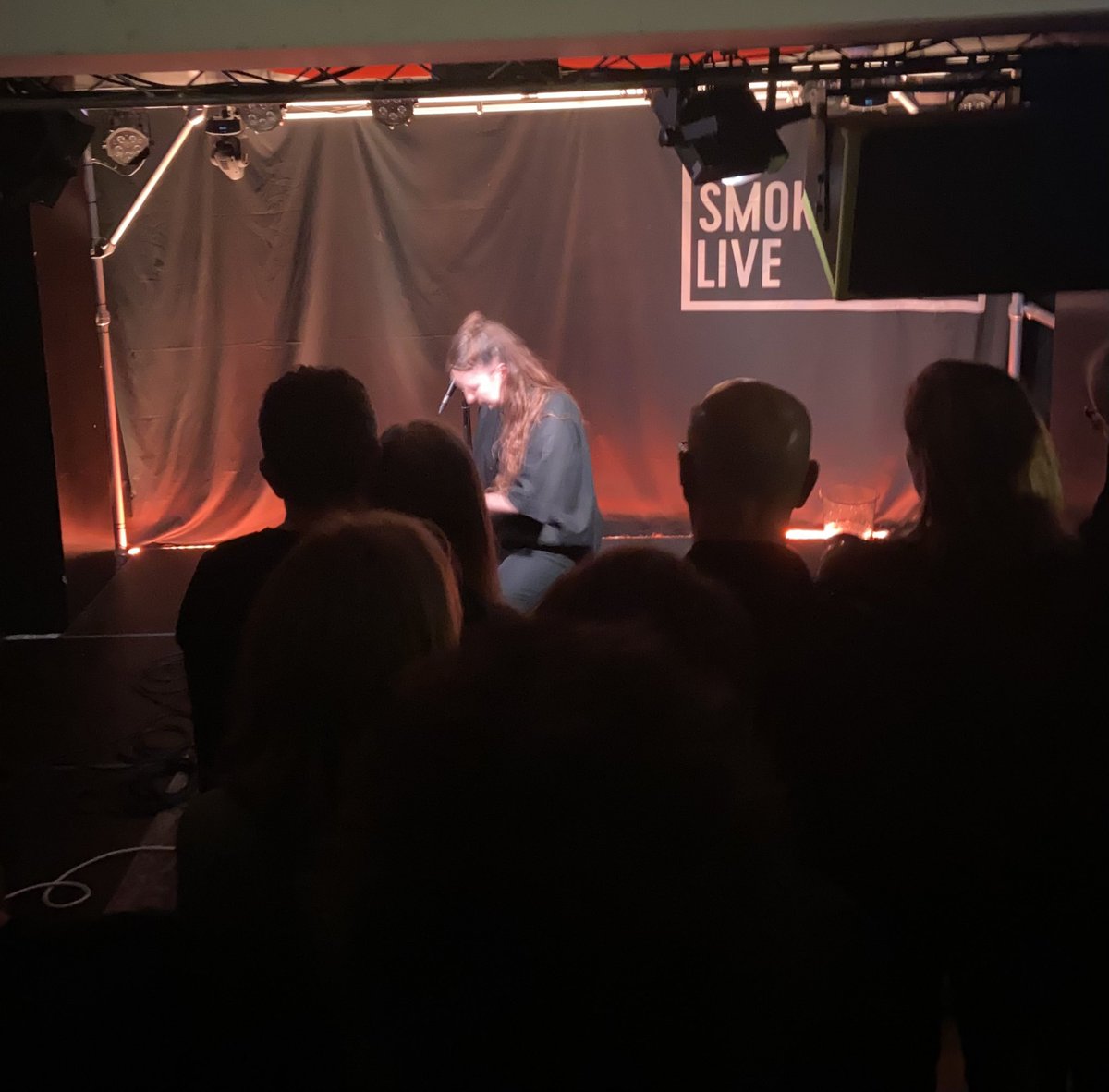 @Keithcanread @simonfinbow @kathrynjoseph_ @TheSmokehouseUK Fantastic! What a brilliant performer/lovely person. God those songs sounded good. Nice to catch up with you both again too. Here’s my lone blurry pic (I was too busy listening)…