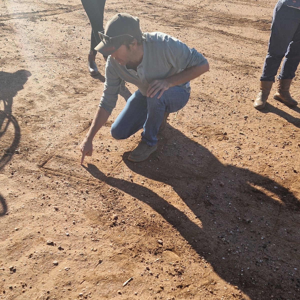 You know that you are in for a good day when Nuffield scholars start drawing in the soil!! @agrarianliberty