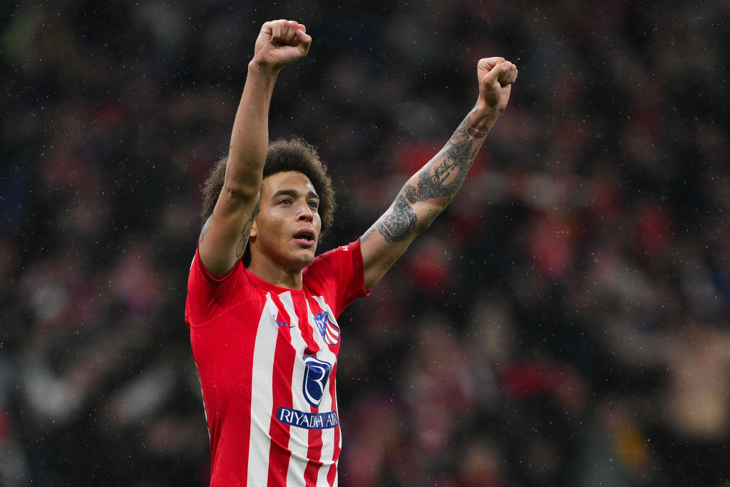 🔴⚪️ Atlético Madrid are planning to extend Axel Witsel contract for one more season, until June 2025.

Nothing sealed yet but positive talks took place, as per <a href="/marca/">MARCA</a>.