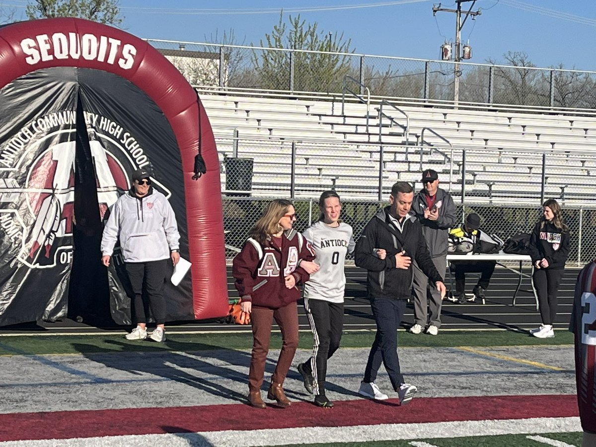 Always fun celebrating our Senior Sequoits! Congratulations girls on an awesome four years and thank you!

Good luck in all your endeavors! 

#OnceASequoitAlwayASequoit