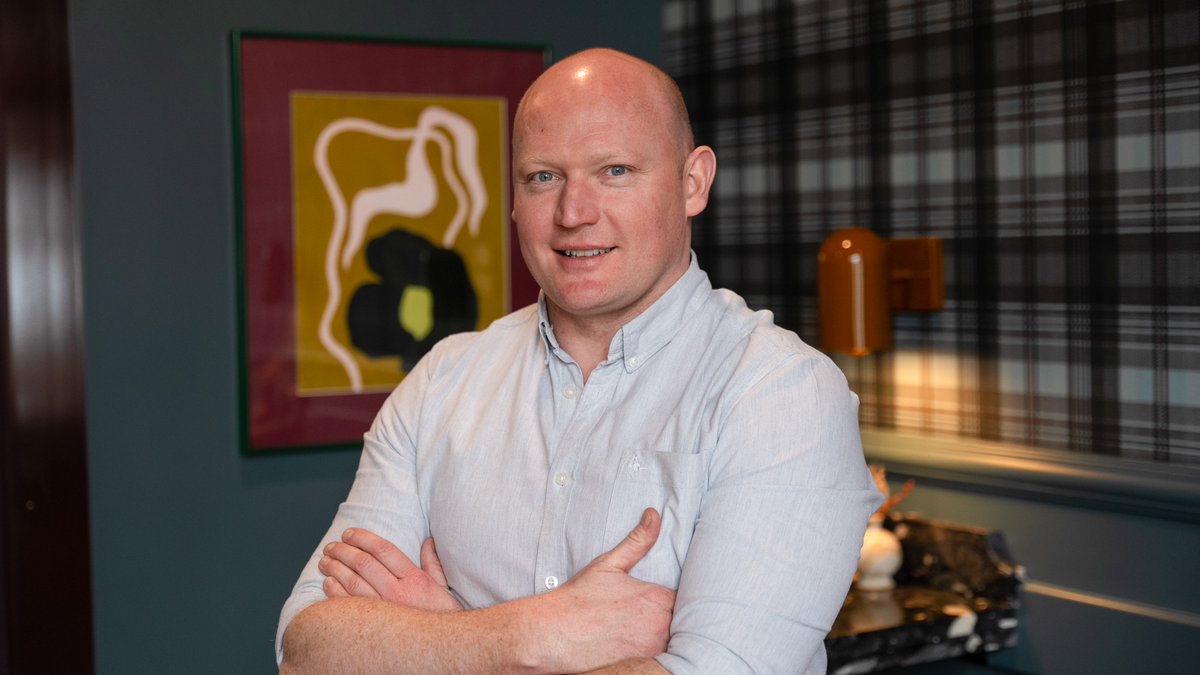 BrindiamoGroup's tweet photo. Meet David Ferguson 🏴󠁧󠁢󠁳󠁣󠁴󠁿 🥃, our key partner in Scotland at Brindiamo. He drives our strategic growth in the global Scotch whisky market. He’s also the founder of Ferguson Whisky Ltd. 

Discover more about David and his role at Brindiamo: https://t.co/0I6DVdUCVa

#Whisky #Scotch https://t.co/pqhIJnFYpk